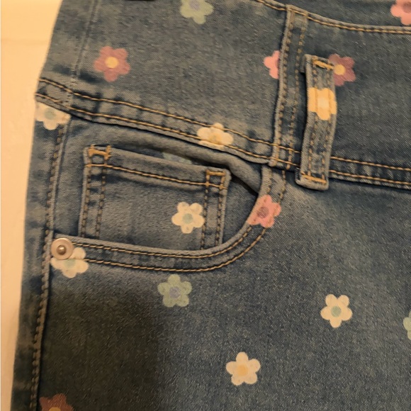 No Boundaries Light Blue Denim Floral Jeans - Picture 4 of 8